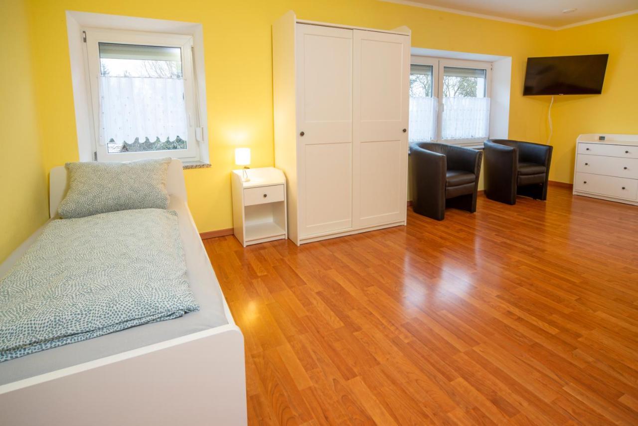 Monteur-/ Arbeiter-Apartment_ Wohnung 4 Memmingen Kültér fotó